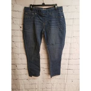 Denizen Levi stretch crop jeans
